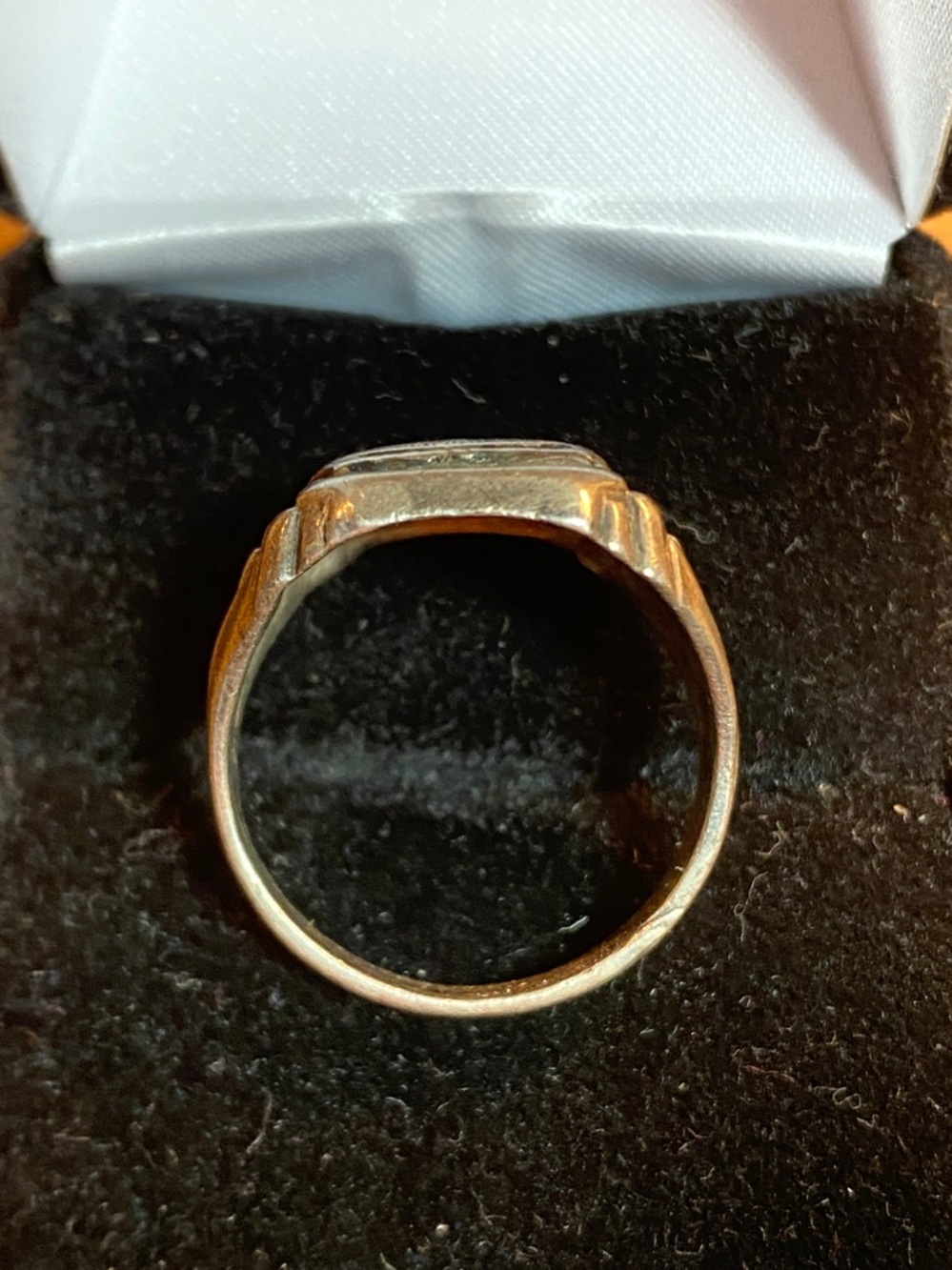 WWII Sweetheart Ring Royal Canadian Engineers Military Enamel Crest (8.5) - Picture 4 of 6